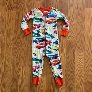 Hanna Andersson Multicolor Car Print Footie with Orange Trim